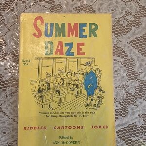 Vintage Summer Daze Joke Book